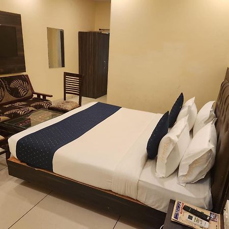 Hotel Aerotech Near Delhi Airport Nueva Delhi Exterior foto